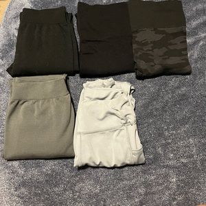 5 pair of medium/ small leggings